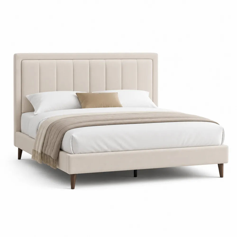 Letto matrimoniale in tessuto beige con testiera imbottita e piedi in legno